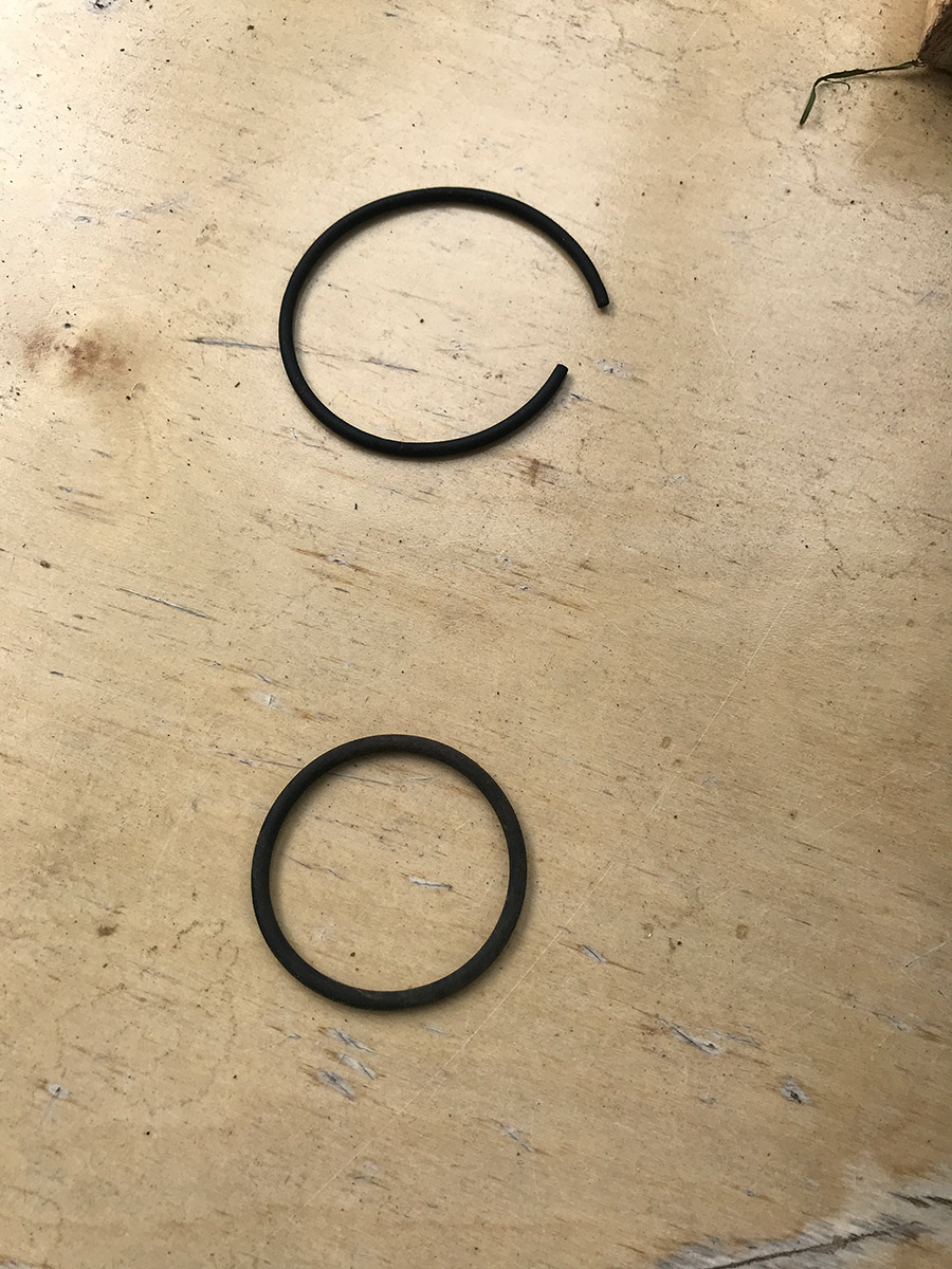 two silicone hair ties that Derya wears, one is broken